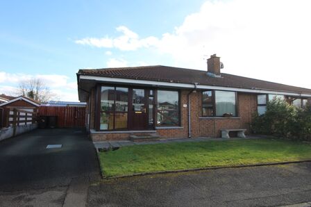 Meadow Hill, 3 bedroom Semi Detached Bungalow for sale, £184,950