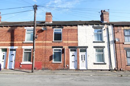 Ambler Street, 3 bedroom Mid Terrace House to rent, £895 pcm