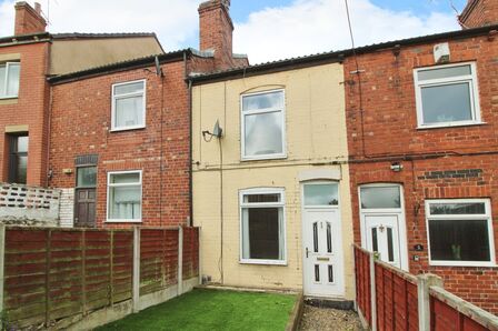 3 bedroom Mid Terrace House to rent