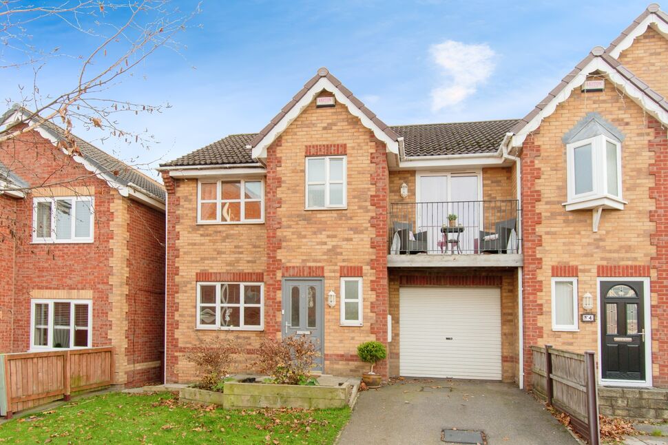 Main image of 4 bedroom Semi Detached House for sale, Buckingham Way, Castleford, West Yorkshire, WF10