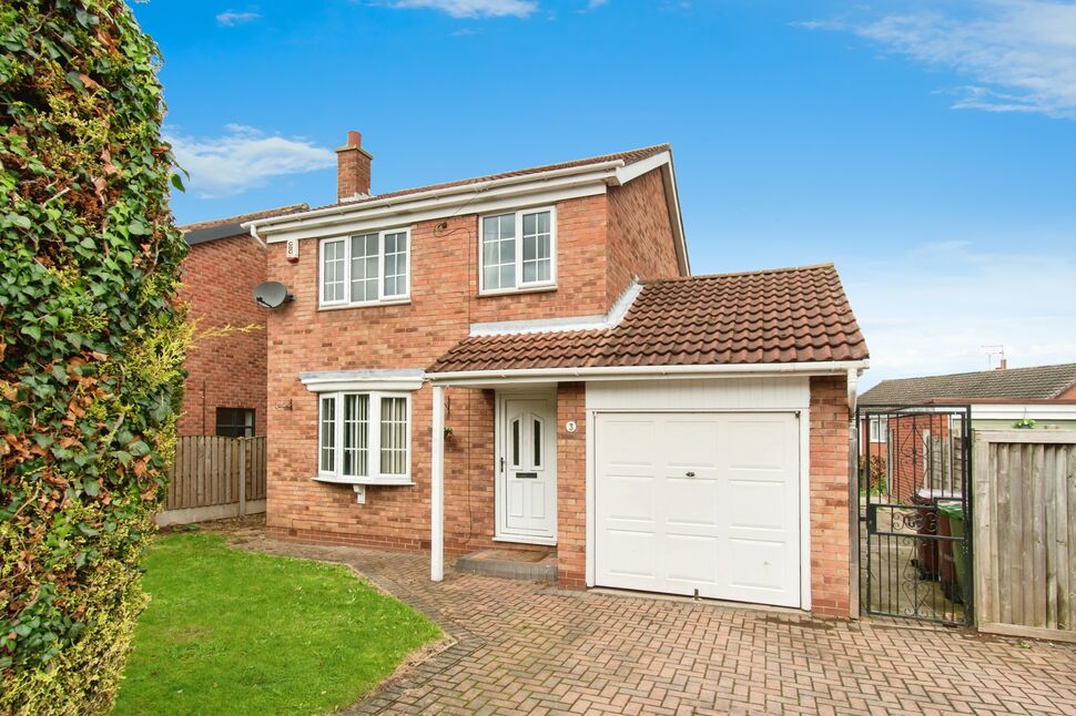 Main image of 3 bedroom Detached House for sale, Kendal Gardens, Castleford, West Yorkshire, WF10