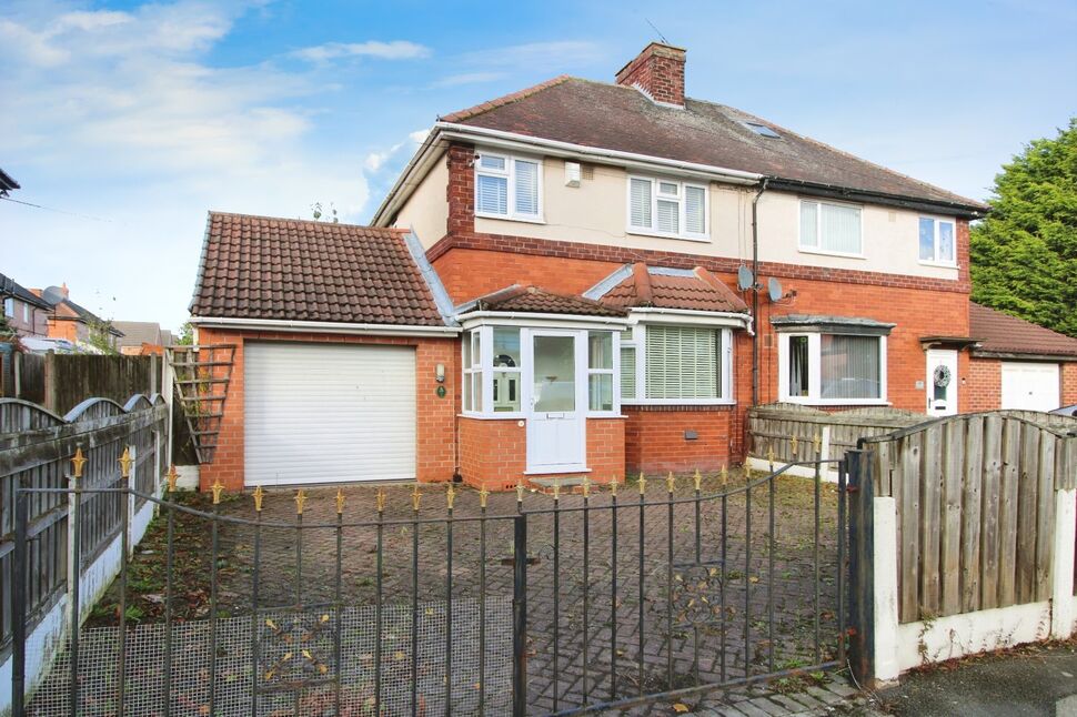 Main image of 3 bedroom Semi Detached House for sale, Queens Road, Castleford, West Yorkshire, WF10