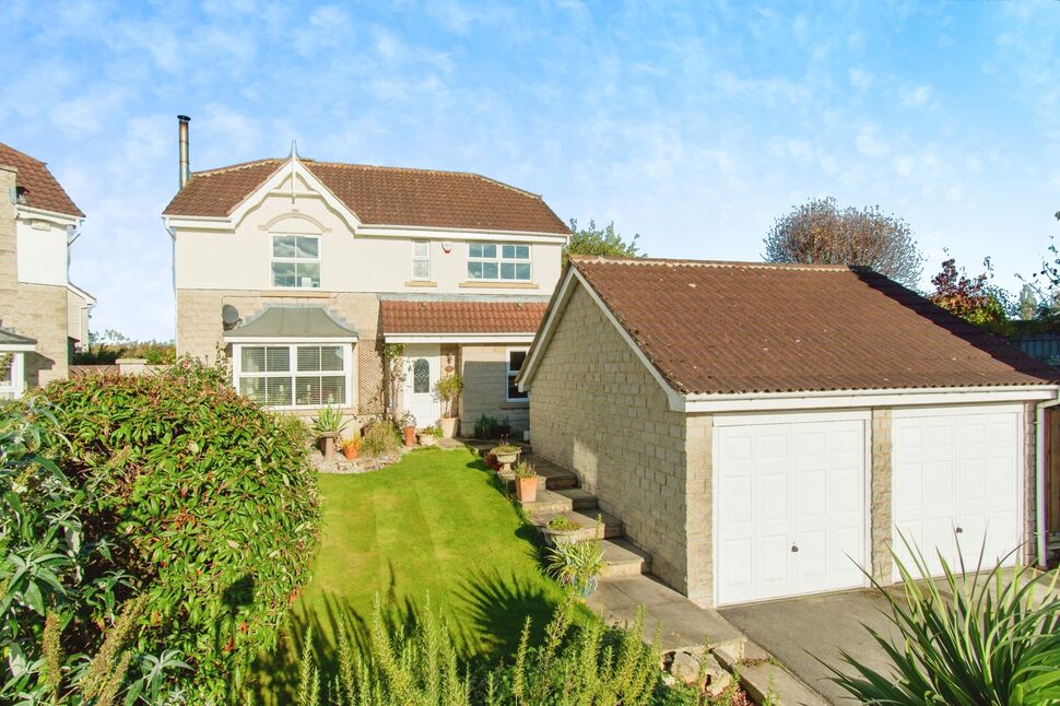 Main image of 4 bedroom Detached House for sale, Manor Court, Fairburn, North Yorkshire, WF11