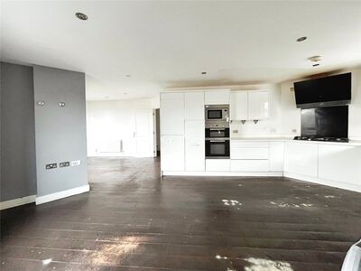 Norman Road, 2 bedroom  Flat for sale, £250,000