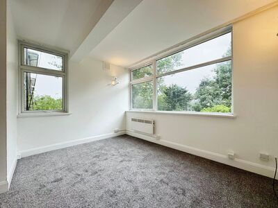 St. Johns Park, 1 bedroom  Flat to rent, £1,200 pcm