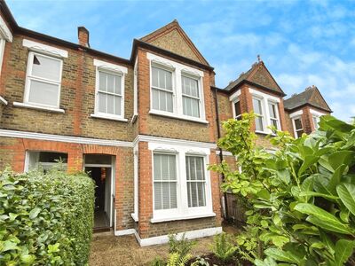 Catford Hill, 5 bedroom Mid Terrace House for sale, £725,000