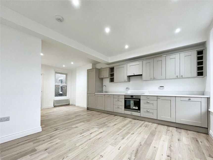 Main image of 2 bedroom  Flat for sale, Vaughan Road, London, SE5