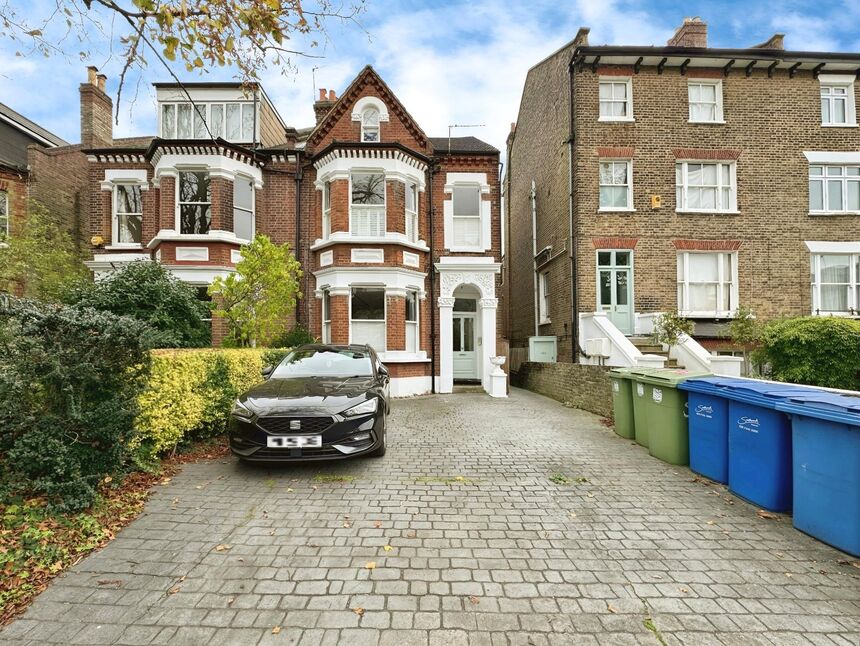 Main image of 2 bedroom  Flat for sale, Underhill Road, London, SE22