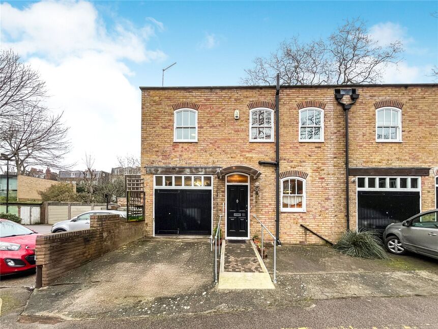 Main image of 3 bedroom Mid Terrace House for sale, Harfield Gardens, Grove Lane, London, SE5