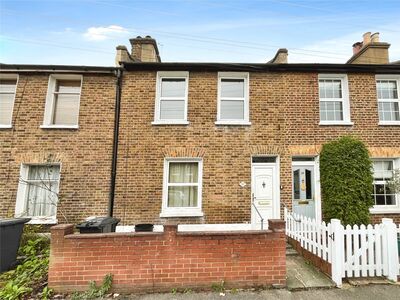 2 bedroom Mid Terrace House for sale