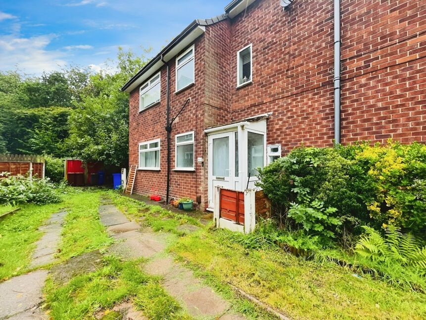 Main image of 2 bedroom  Flat for sale, Hilary Road, Manchester, Greater Manchester, M22