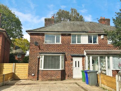 Dunstall Road, 3 bedroom Semi Detached House to rent, £1,250 pcm