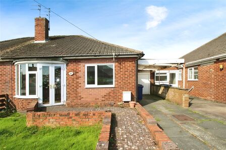 2 bedroom Semi Detached Bungalow for sale