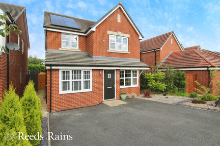 Stansfield Drive, 4 bedroom Detached House for sale, £350,000