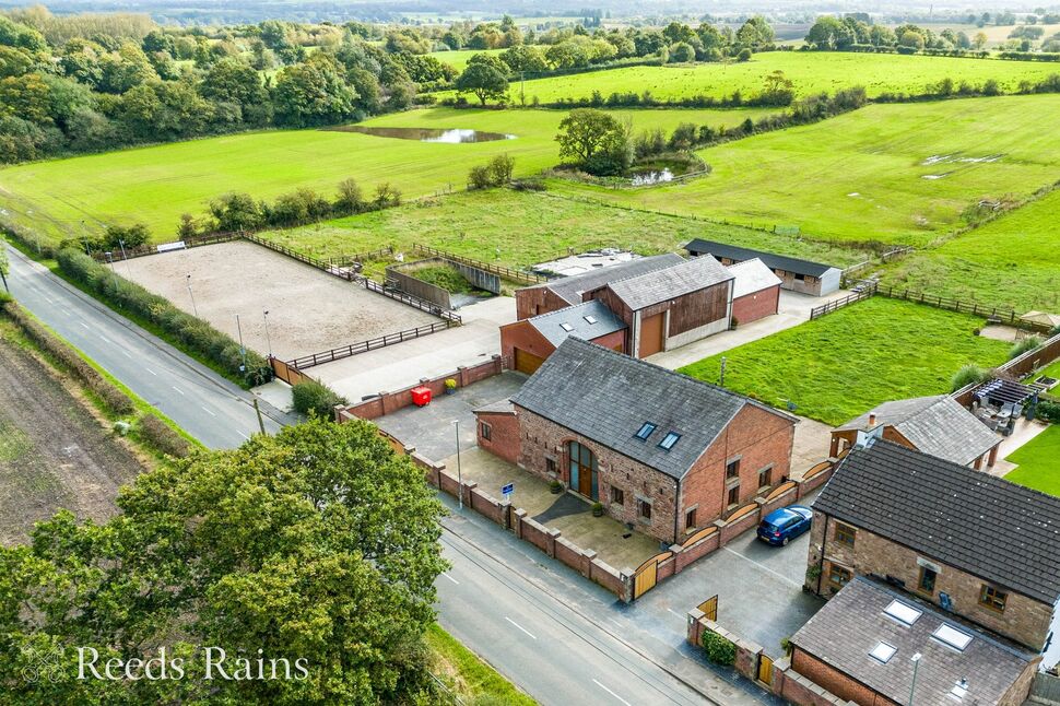 Main image of 5 bedroom Detached House for sale, Coppull Moor Lane, Coppull, Lancashire, PR7