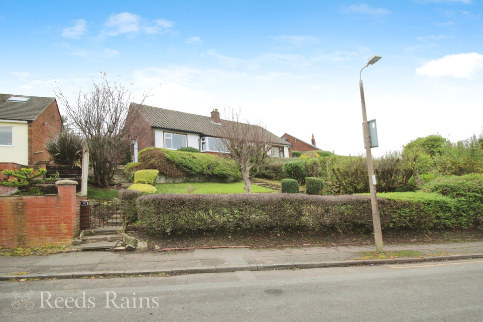 Main image of 2 bedroom Semi Detached Bungalow for sale, Carr Road, Clayton-le-Woods, Lancashire, PR6