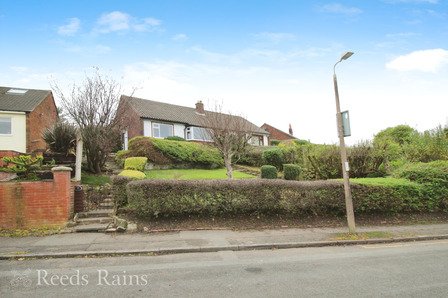 2 bedroom Semi Detached Bungalow for sale