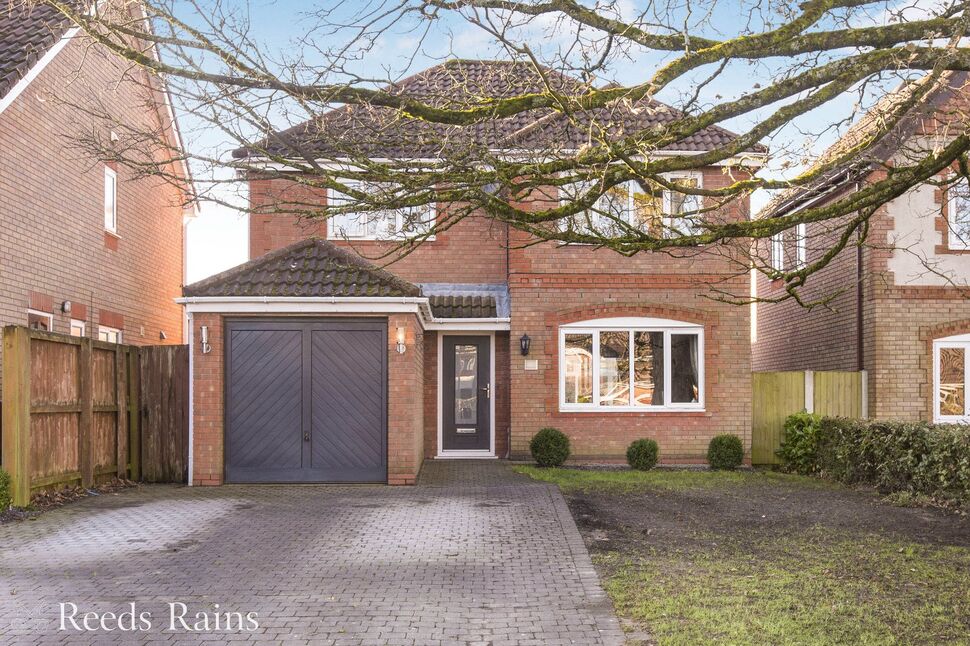 Main image of 4 bedroom Detached House for sale, Royton Drive, Whittle-le-Woods, Lancashire, PR6