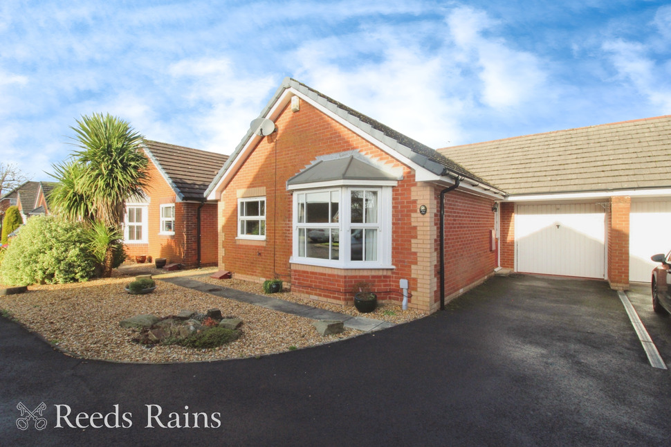 Main image of 2 bedroom Link Detached Bungalow for sale, Mile Stone Meadow, Euxton, Lancashire, PR7