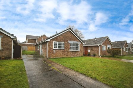 2 bedroom Detached Bungalow to rent