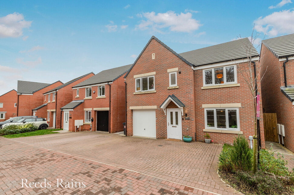 Main image of 5 bedroom Detached House for sale, Swift Court, Buckshaw Village, Lancashire, PR7