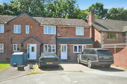 Wayside Court, 4 bedroom End Terrace House for sale, £219,950