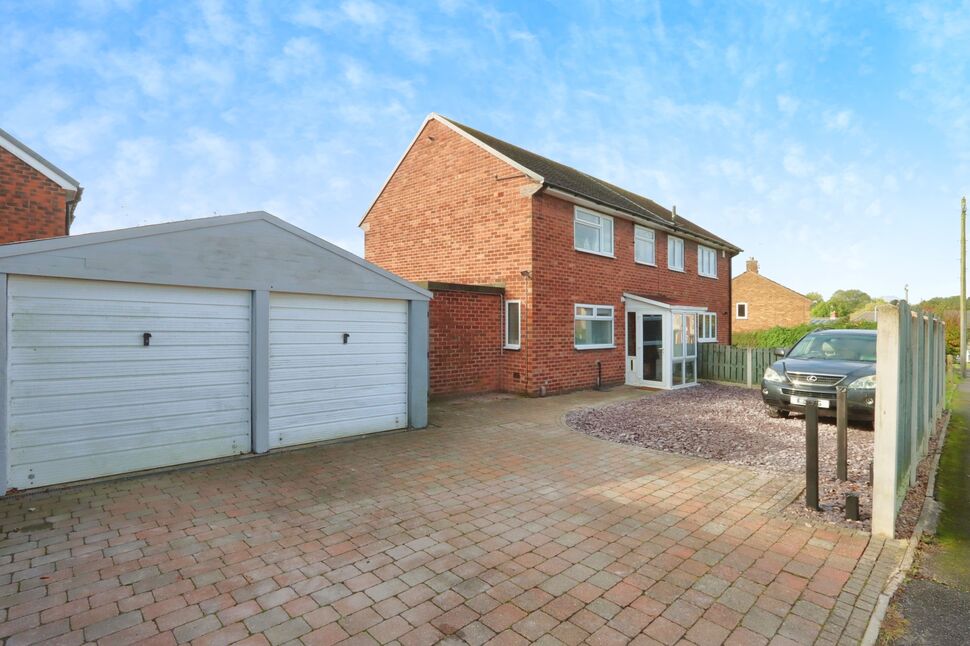 Main image of 3 bedroom Semi Detached House for sale, Lansdowne Road, Brimington, Derbyshire, S43