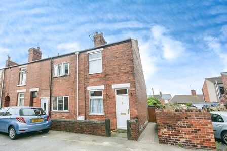 2 bedroom End Terrace House to rent