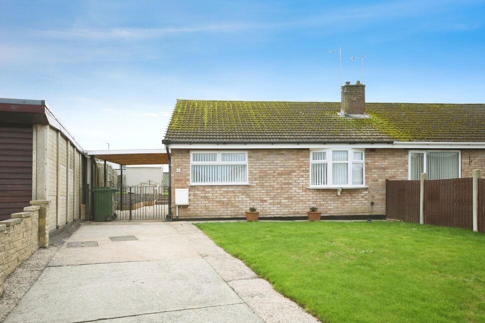 2 bedroom Semi Detached Bungalow for sale