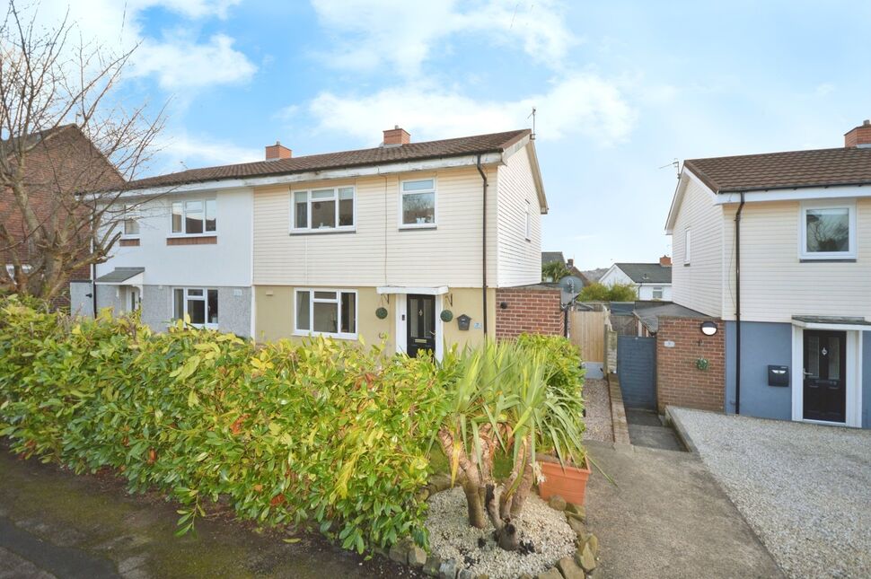 Main image of 3 bedroom Semi Detached House to rent, Fair View Road, Dronfield, Derbyshire, S18