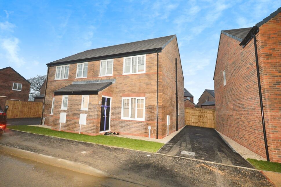 Main image of 3 bedroom Semi Detached House to rent, Sycamore Drive, Holmewood, Derbyshire, S42