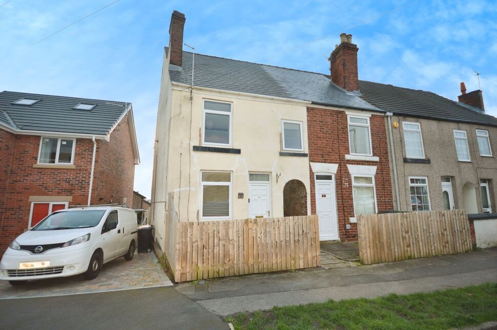 Main image of 3 bedroom End Terrace House to rent, Coronation Road, Brimington, Derbyshire, S43