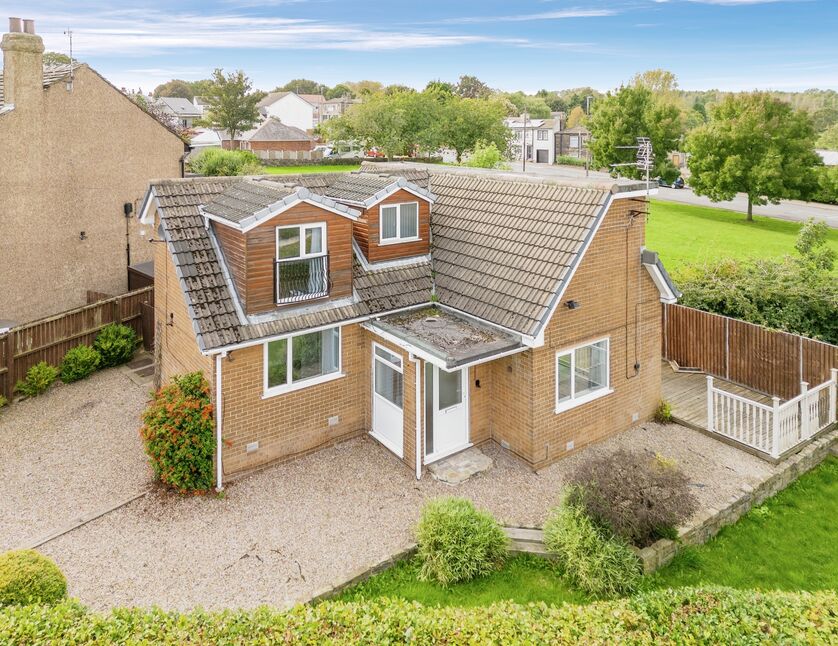 4 bedroom Detached House for sale, Stonefield Street, Cleckheaton, BD19 £260,000