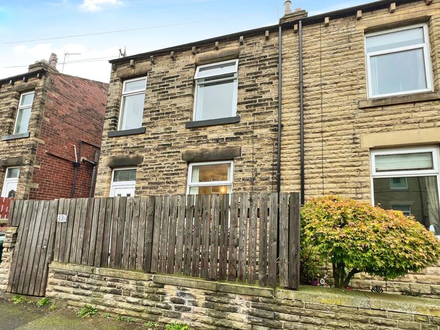 Main image of 2 bedroom End Terrace House for sale, Wormald Street, Liversedge, West Yorkshire, WF15