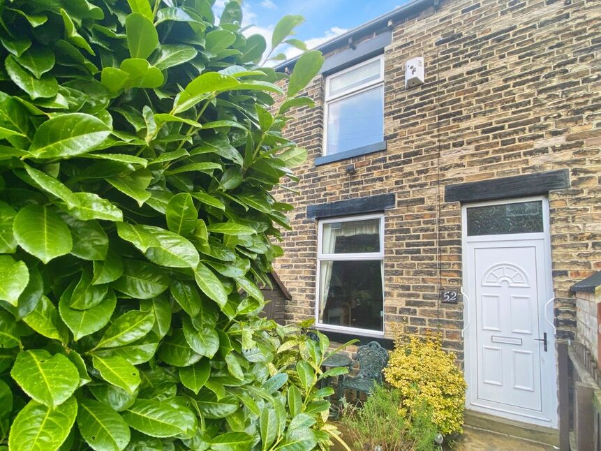 Main image of 2 bedroom Mid Terrace House for sale, Howard Park, Cleckheaton, West Yorkshire, BD19