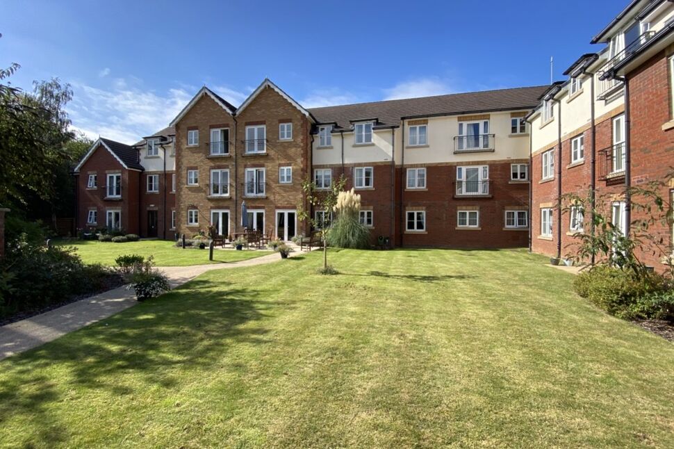 Main image of 2 bedroom  Flat for sale, Pegasus Court, Brampton Way, Bristol, BS20