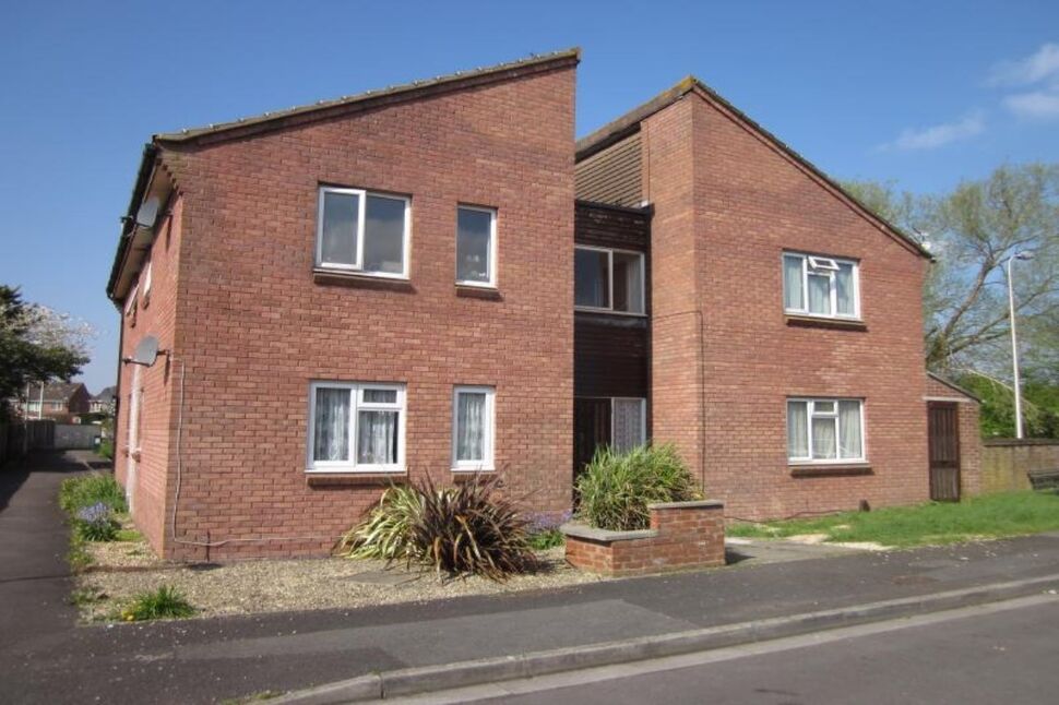 Main image of 1 bedroom  Flat for sale, Corner Croft, Clevedon, North Somerset, BS21