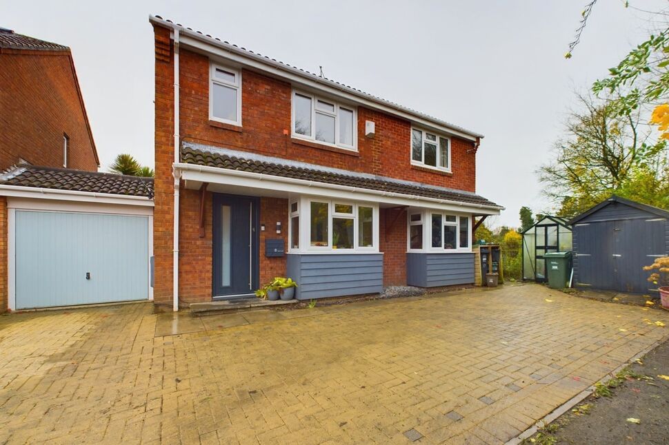 Main image of 4 bedroom Detached House for sale, Banks Close, Clevedon, North Somerset, BS21