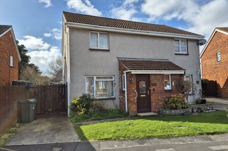 Baker Close, 3 bedroom Semi Detached House for sale, £300,000