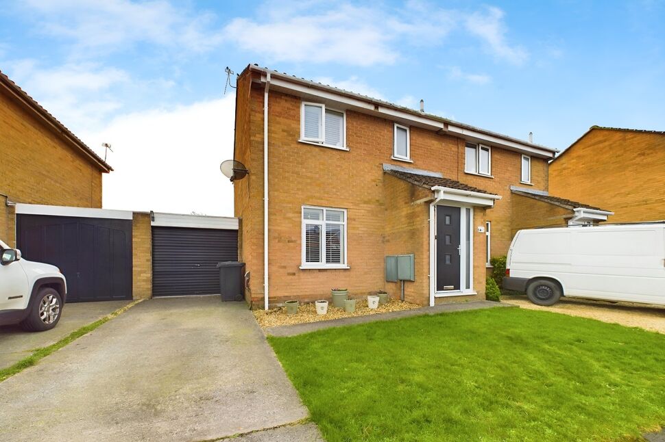 Main image of 3 bedroom Semi Detached House for sale, Kenn Moor Drive, Clevedon, North Somerset, BS21