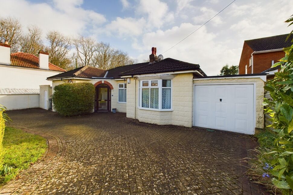 Main image of 2 bedroom Detached Bungalow for sale, Thackeray Road, Clevedon, North Somerset, BS21