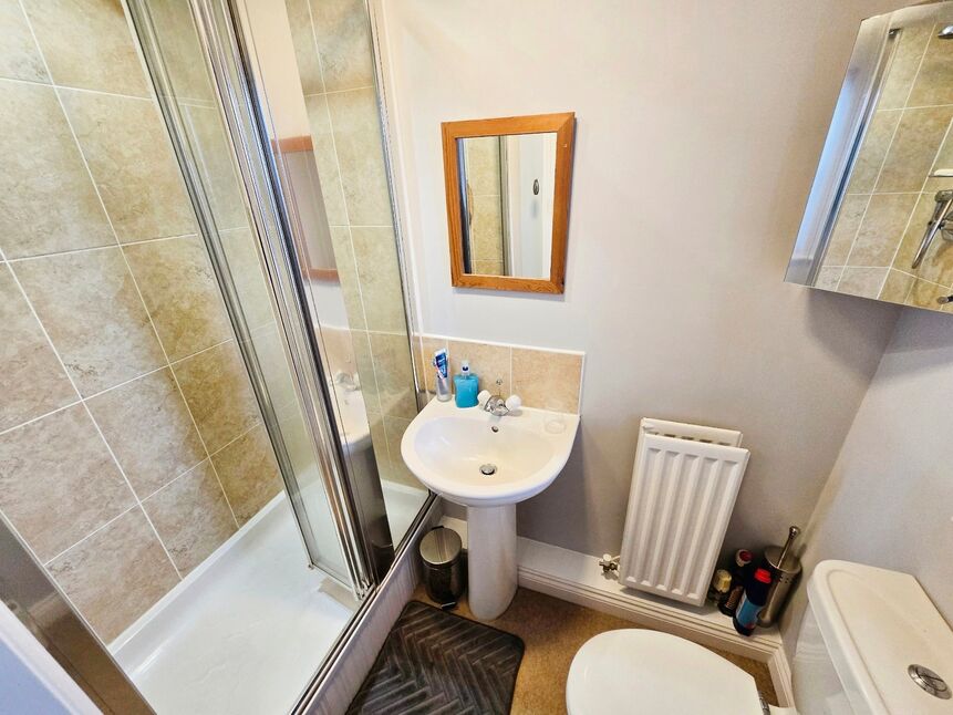 En-Suite Bathroom