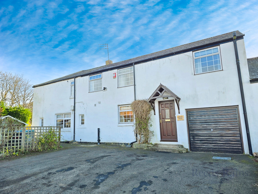 Main image of 5 bedroom Semi Detached House for sale, Benfieldside Road, Consett, Durham, DH8