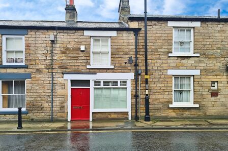 Front Street, 2 bedroom Mid Terrace House to rent, £725 pcm