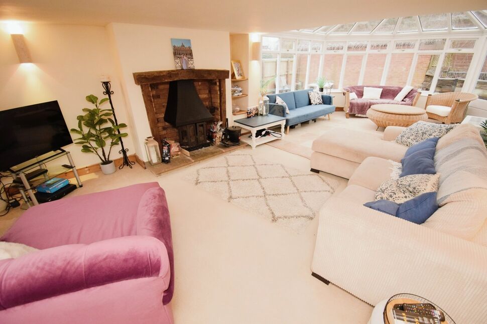 Sitting Room / Conservatory