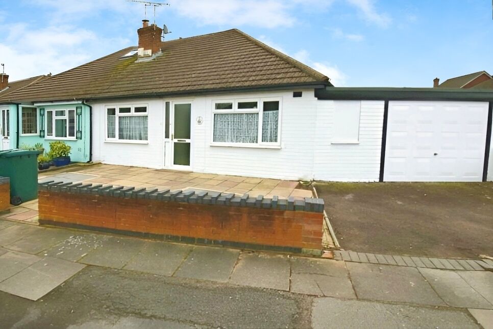 2 bedroom Semi Detached Bungalow for sale