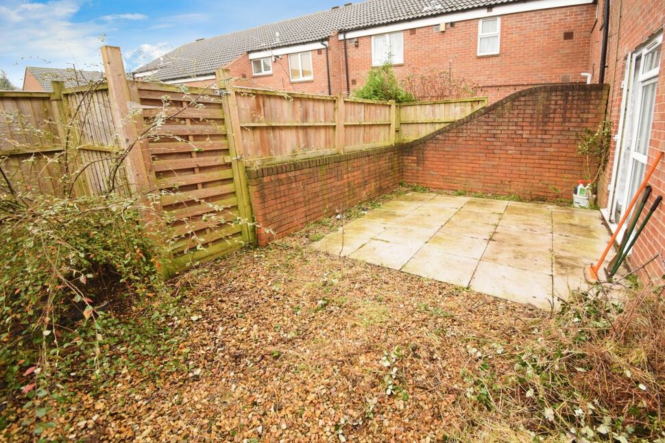 Rear Patio Garden