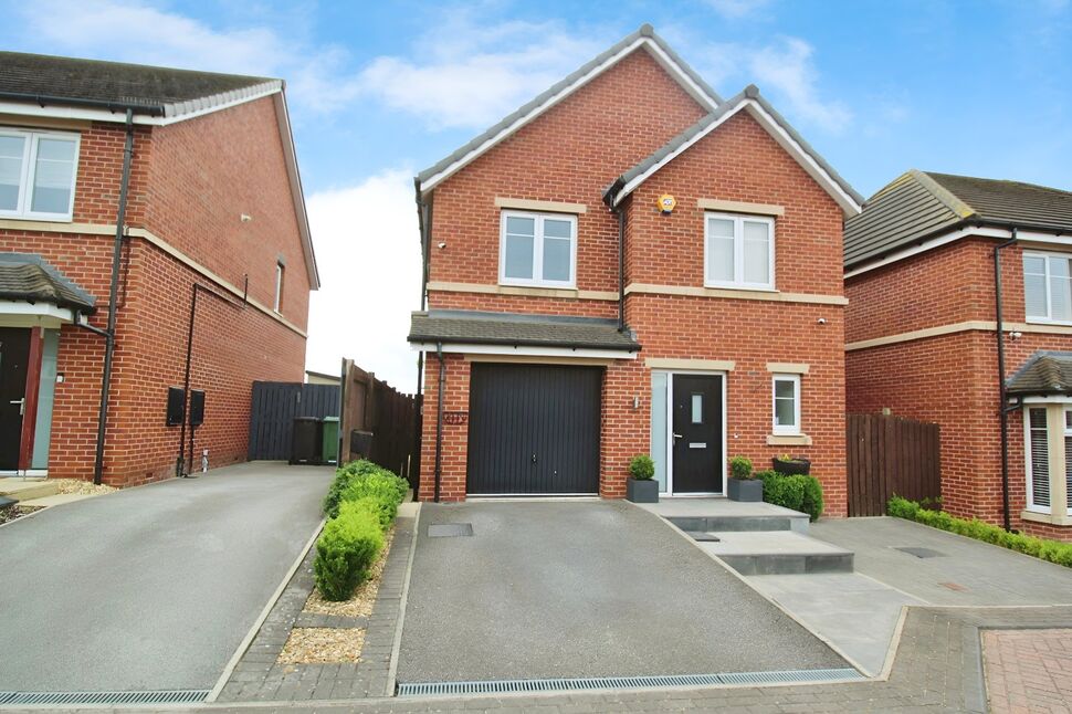 Main image of 4 bedroom Detached House for sale, Leicester Square, Crossgates, West Yorkshire, LS15