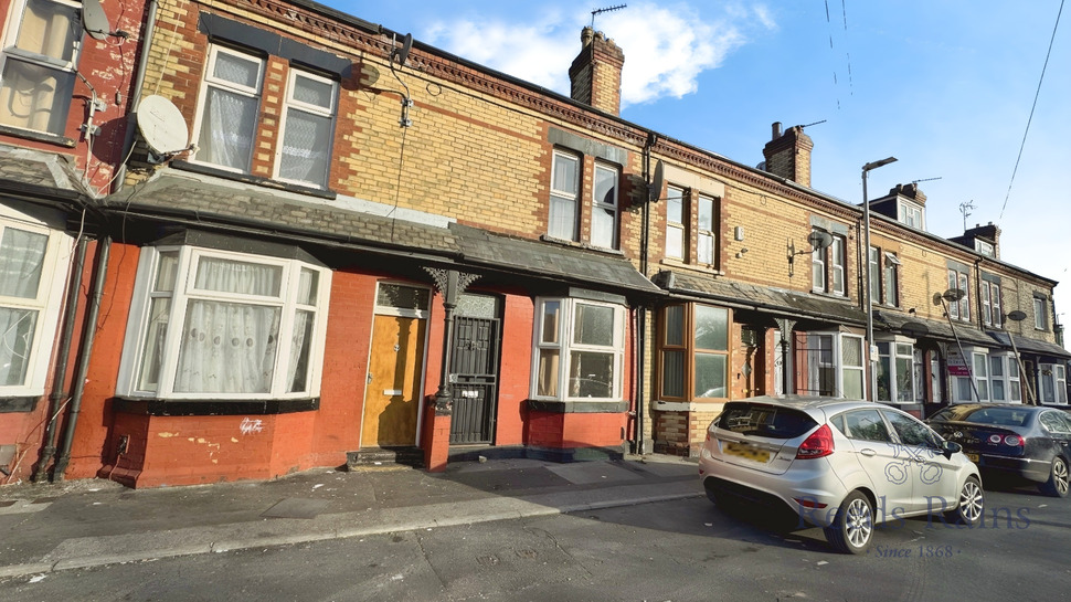 Main image of 3 bedroom Mid Terrace House for sale, Stanley Avenue, Leeds, West Yorkshire, LS9