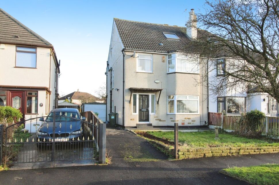 Main image of 4 bedroom Semi Detached House for sale, Ringwood Avenue, Leeds, West Yorkshire, LS14